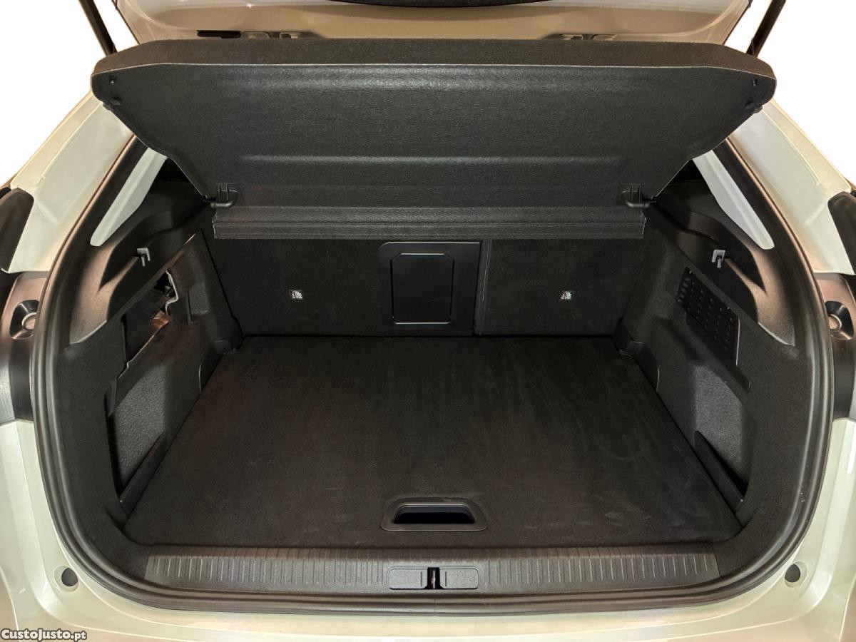Citroën e-C4 50 kWh Shine — fotografia 3