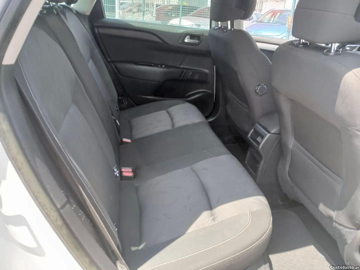 Citroën C4 1.6 e-hdi air.seduction — fotografia 5