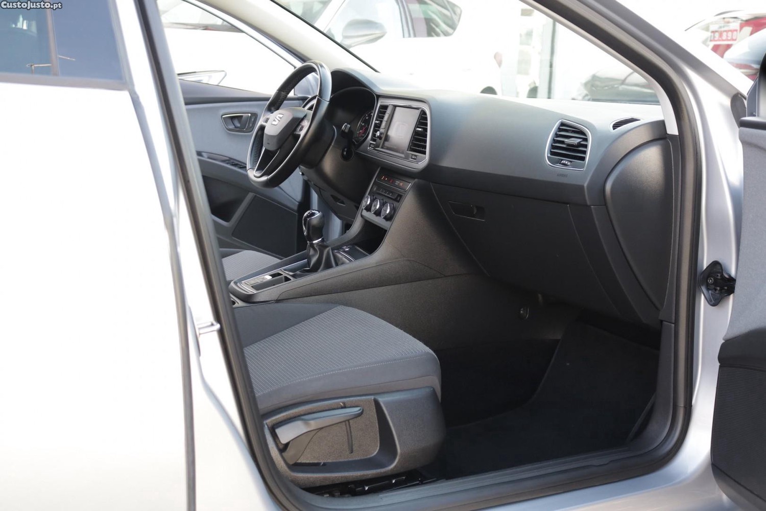 SEAT Leon ST 1.0 TSI Style 115cv — fotografia 39