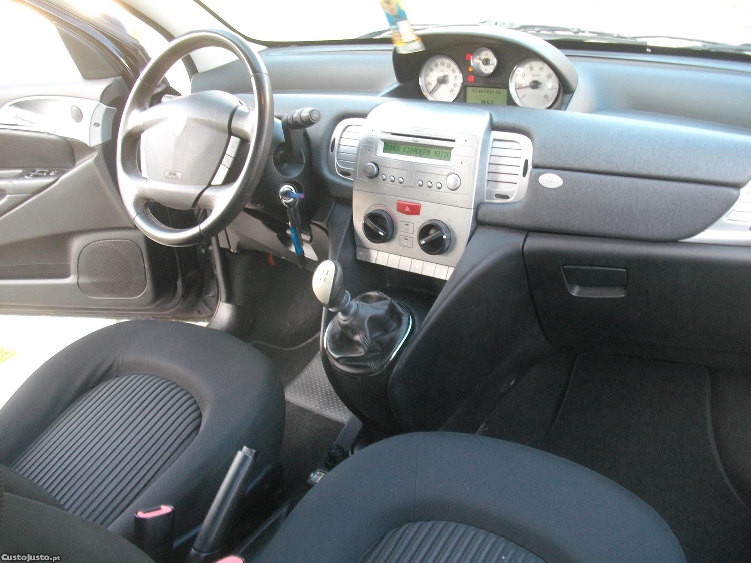 Lancia Ypsilon 1.2Impecável — fotografia 4
