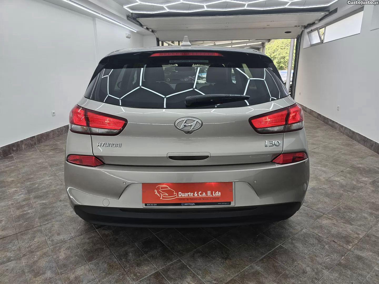 Hyundai i30 1.0 t-gdi style — fotografia 19