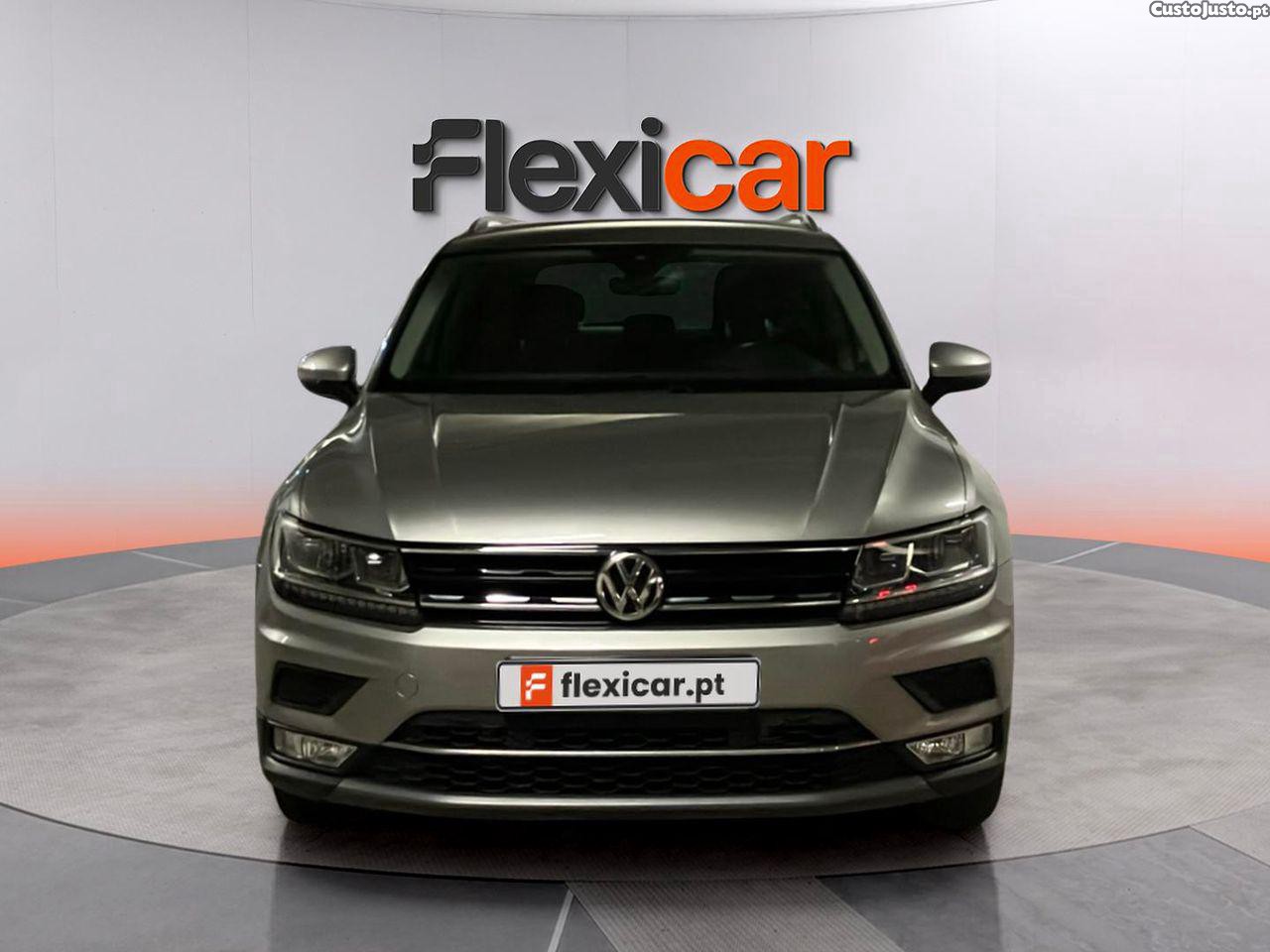 Volkswagen Tiguan 2.0 TDI Highline — fotografia 18