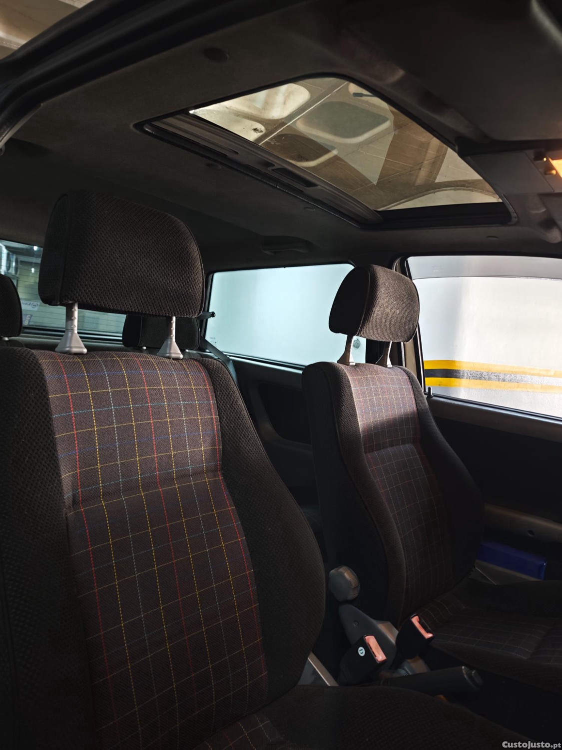 Fiat Punto GT — fotografia 3