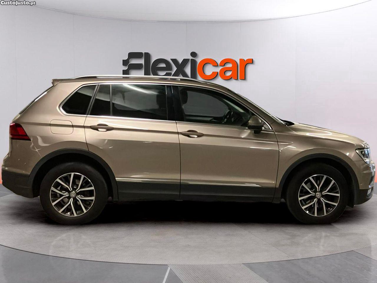 VW Tiguan 1.5 TSI Confortline - 20 foto 3