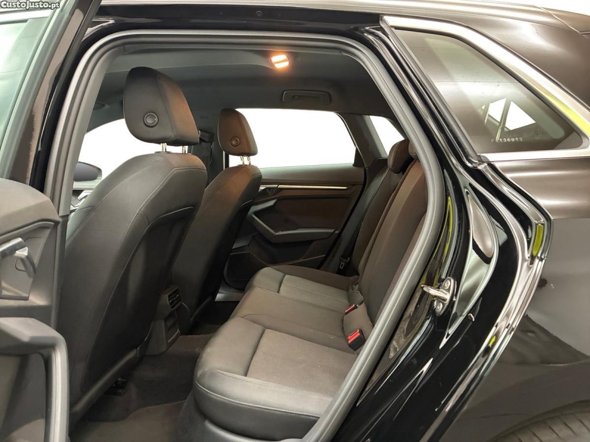 Audi A3 Sportback 40 TFSIe S Tronic Business Executive — fotografia 4