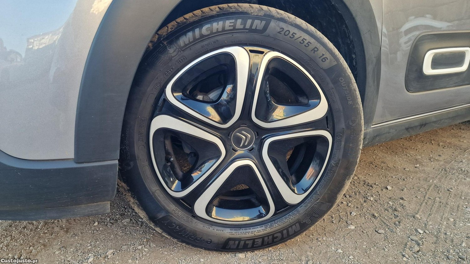 Citroën C3 1.2 PureTech Shine Pack — fotografia 21