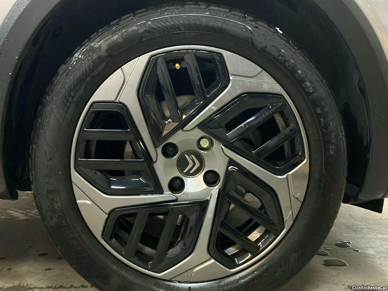 Citroën C4 1.2 PureTech Feel Pack EAT8 — fotografia 5