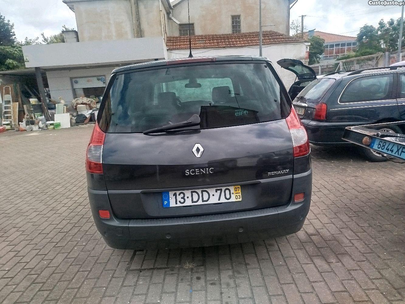 Renault Grand Scénic 1.5 dci de 7 lugares — fotografia 6