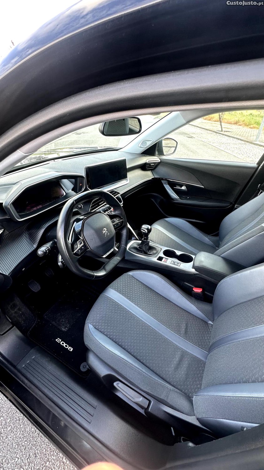 Peugeot 2008 Allure 130cv — fotografia 5