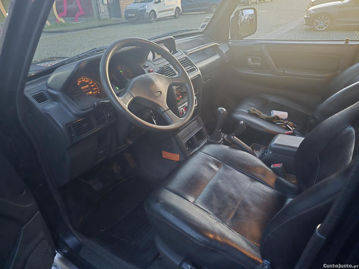 Mitsubishi Pajero 2800 — fotografia 3