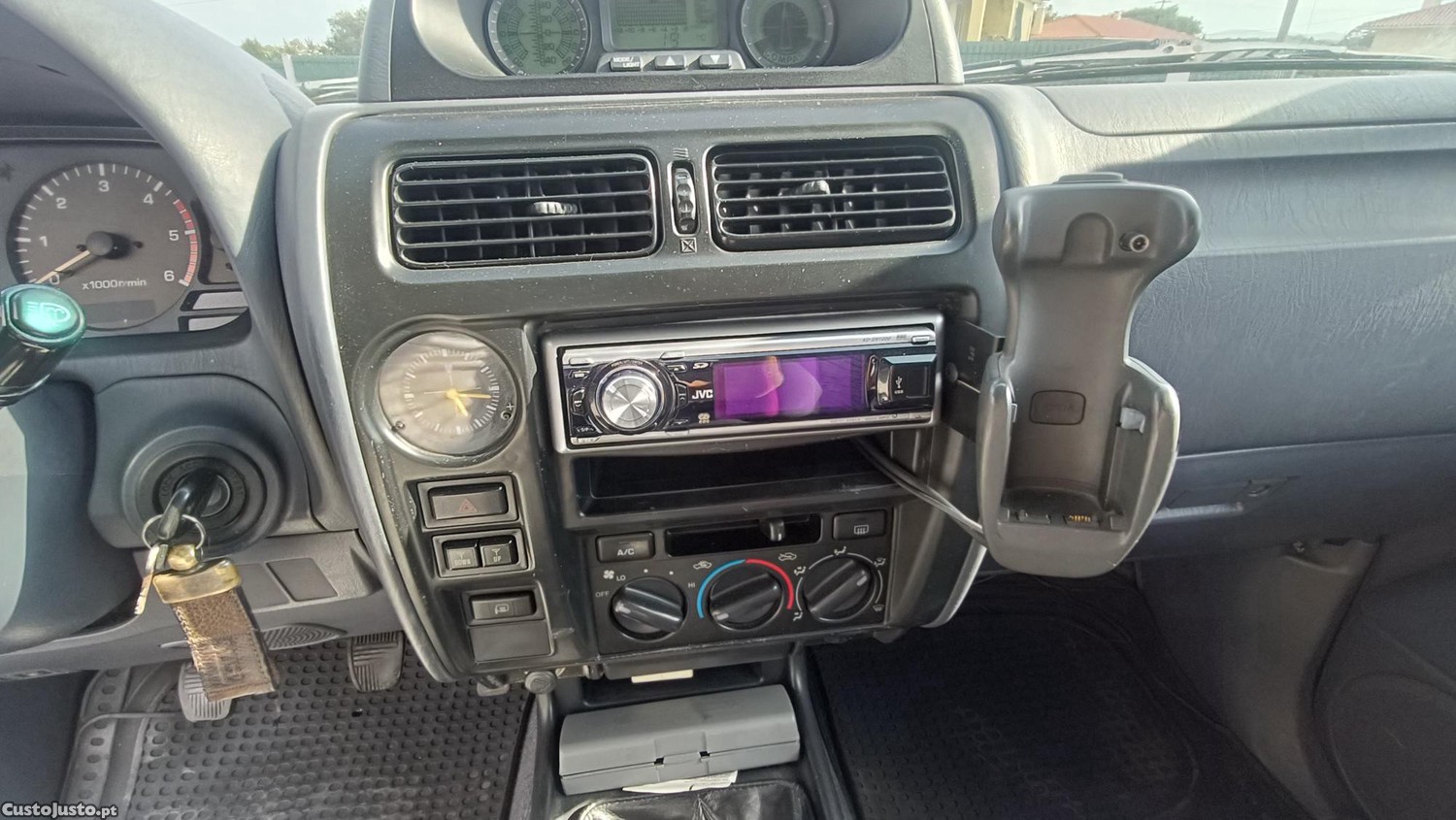 Toyota Land Cruiser Sport — fotografia 2