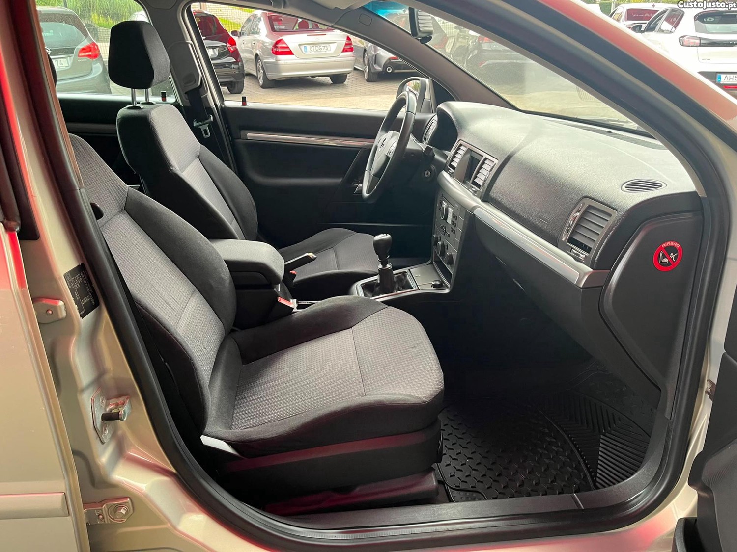 Opel Vectra 1.9 CDTI | 120 CV — fotografia 12