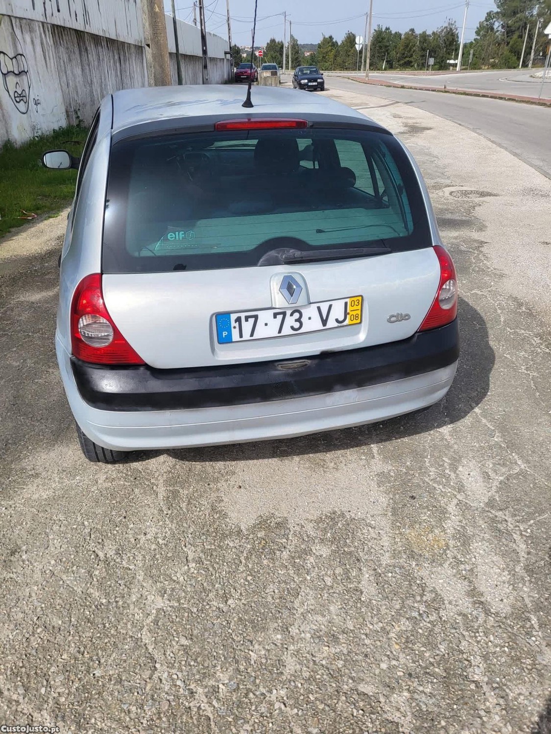 Renault Clio 1.2 ano 2003 tudo em dia sem problemas — fotografia 6