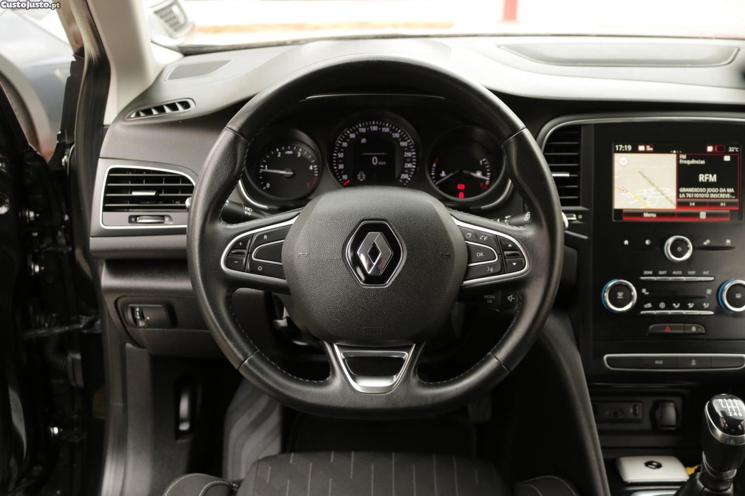 Renault Mégane Sport Tourer 1.5 Blue DCI Limited 115cv — fotografia 34