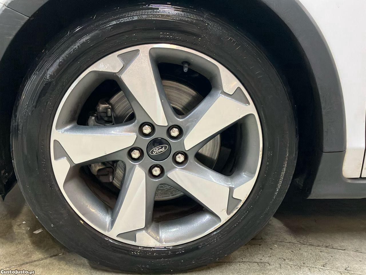 Ford Focus 1.0 EcoBoost Active X Aut. — fotografia 5