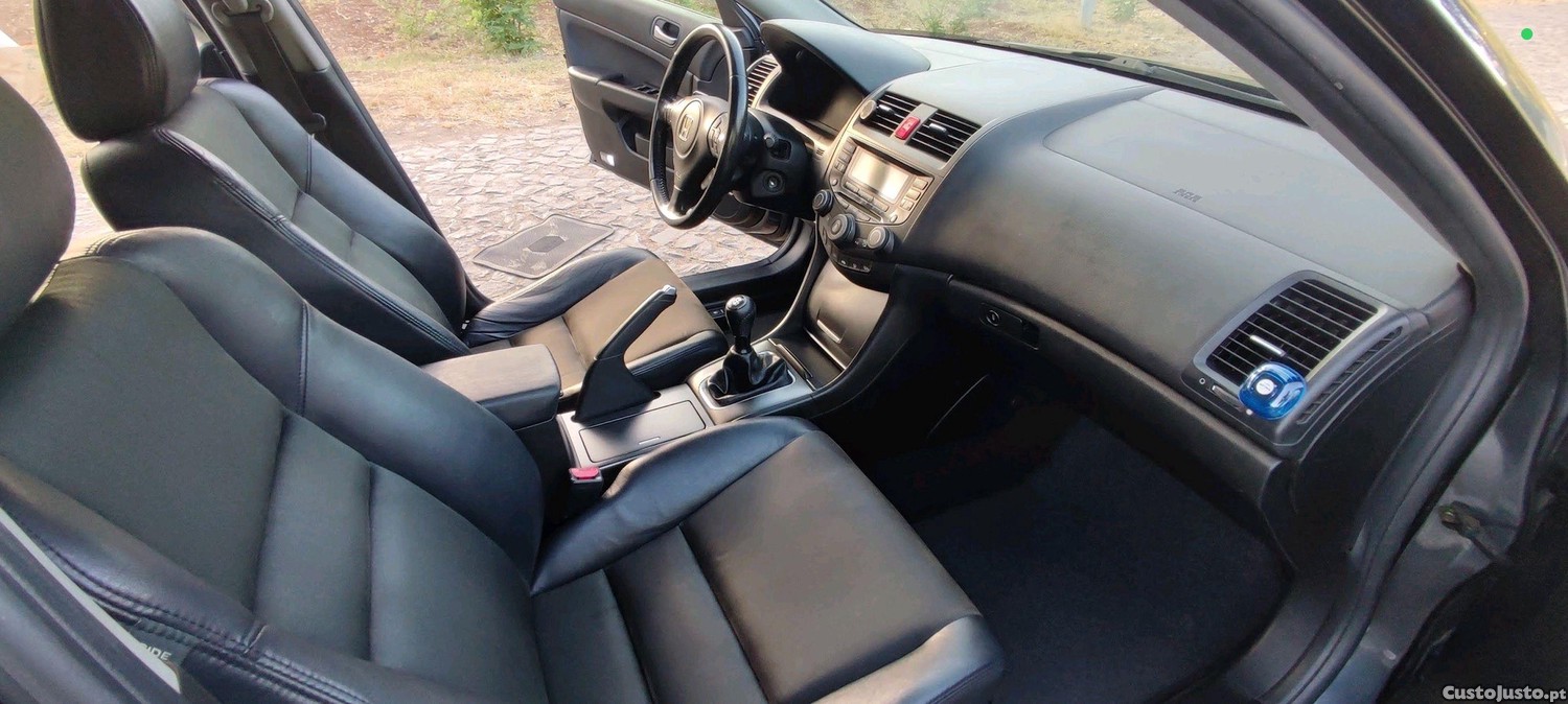 Honda Accord Tourer 2.2 i-ctdi — fotografia 6