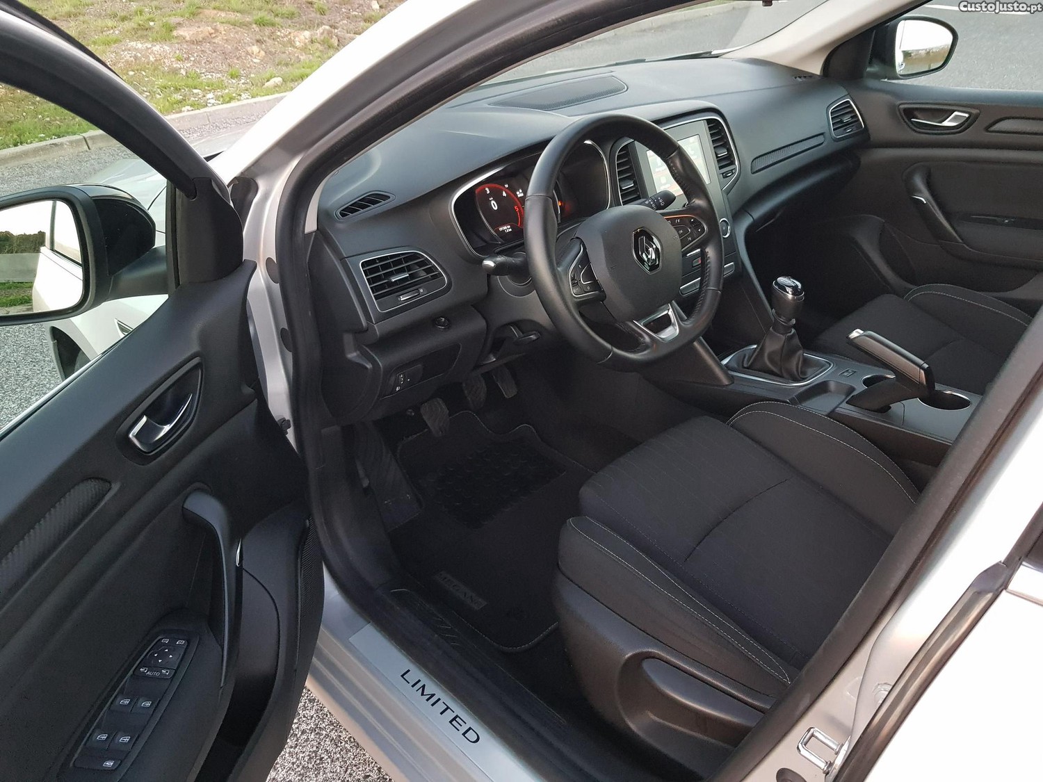 Renault Mégane Sport Tourer 1.5 dCi 115cv Nacional — fotografia 16