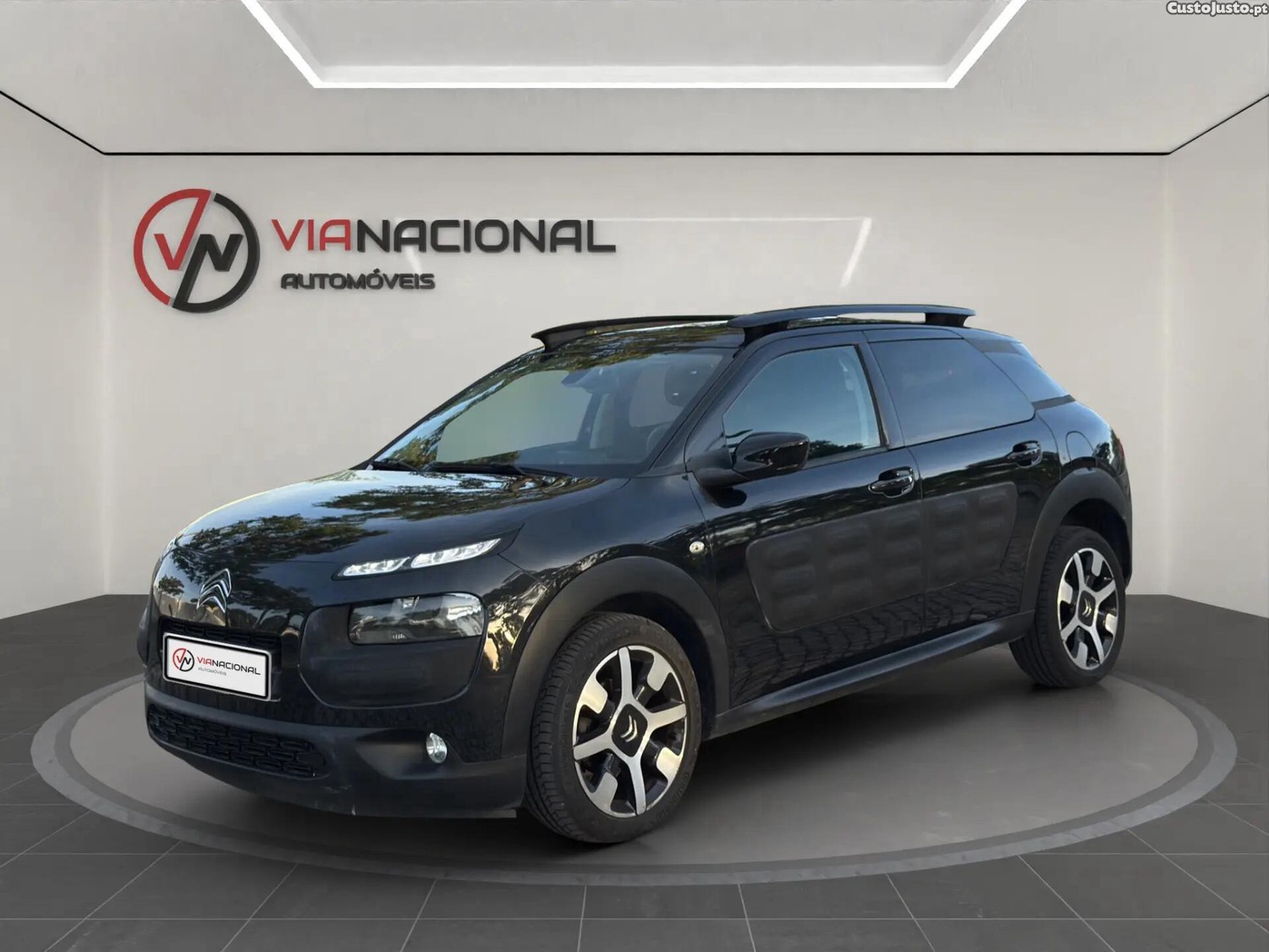 Citroën C4 1.6 BlueHDi Shine — fotografia 14