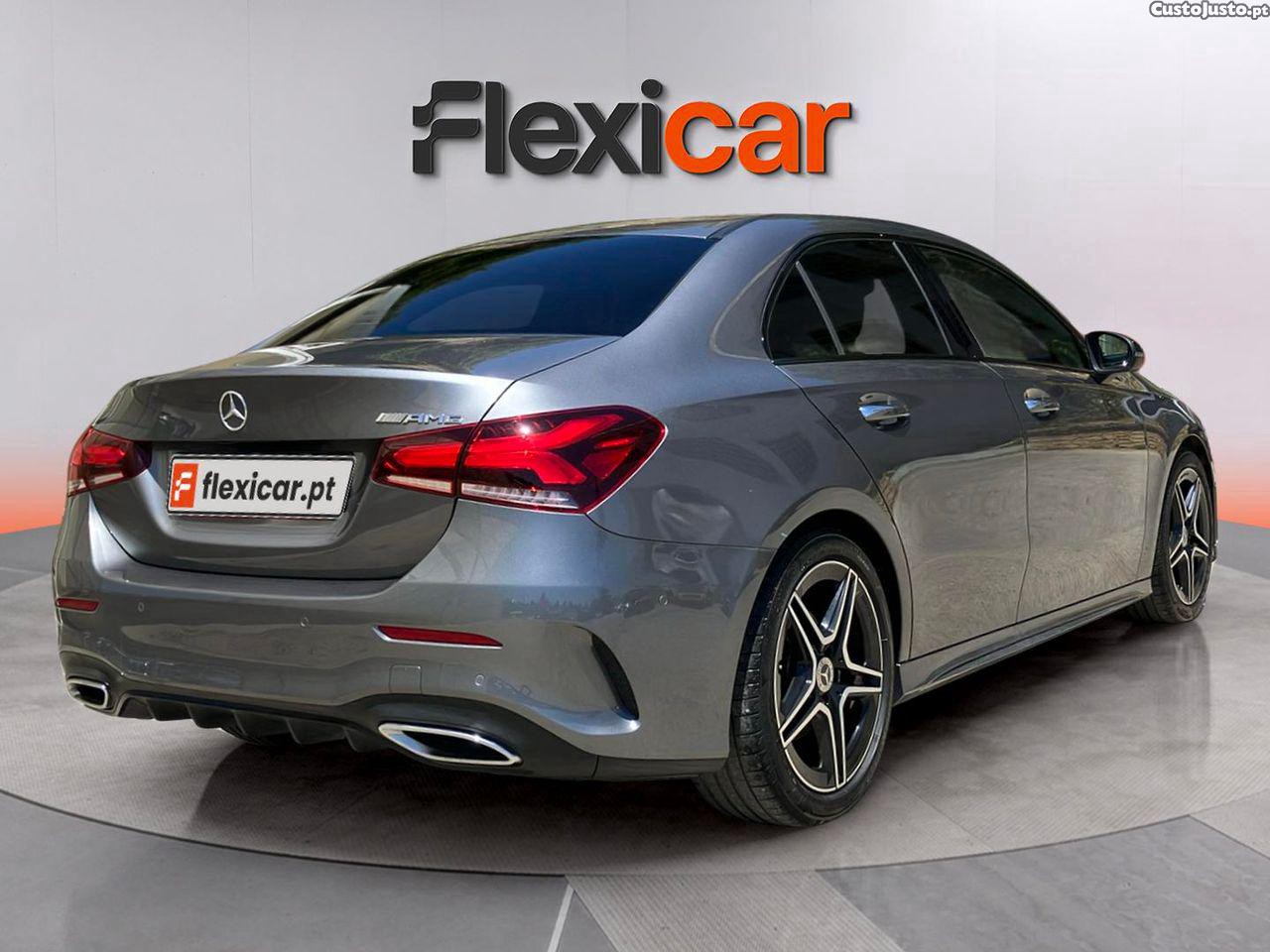 Mercedes-Benz A 200 Limousine AMG Line Aut. — fotografia 12