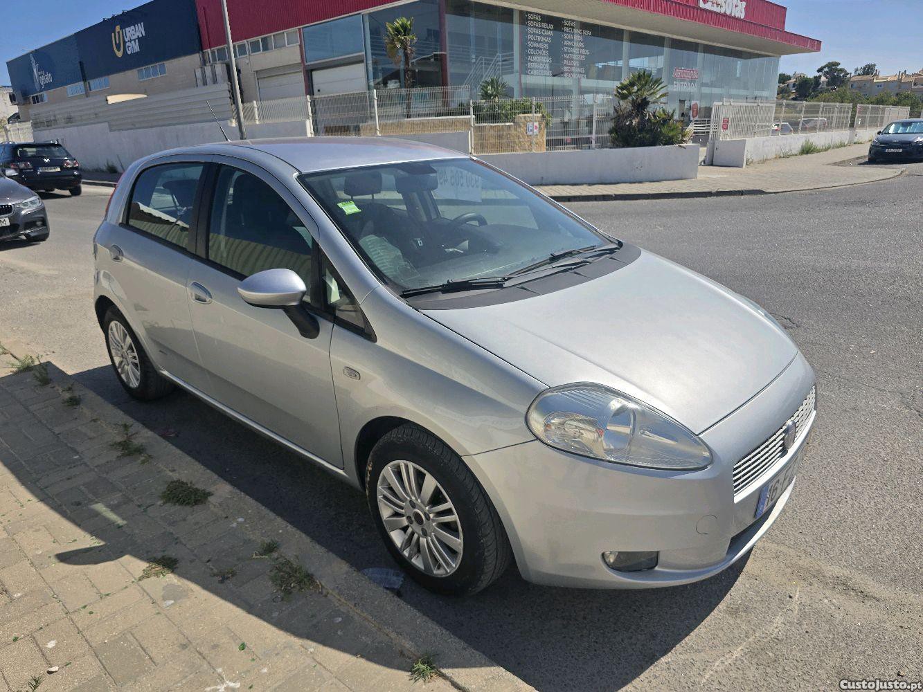 Fiat Grande Punto Cinco portas — fotografia 5