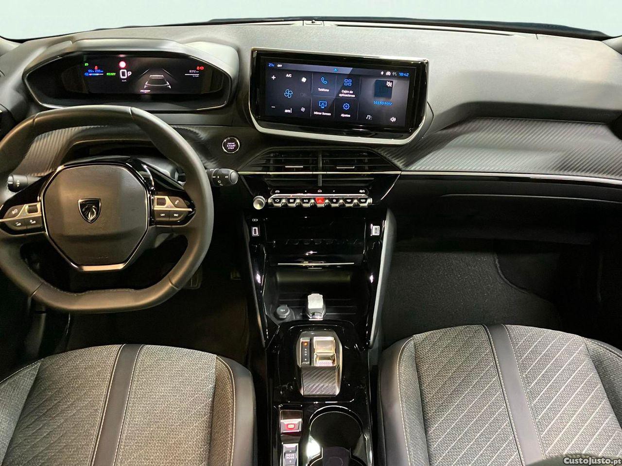 Peugeot 2008 54 kWh Allure — fotografia 10