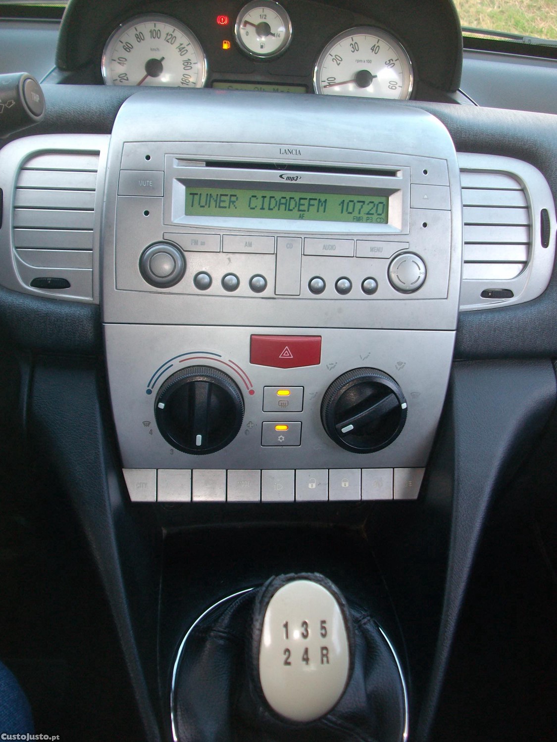 Lancia Ypsilon 1.2Impecável — fotografia 2