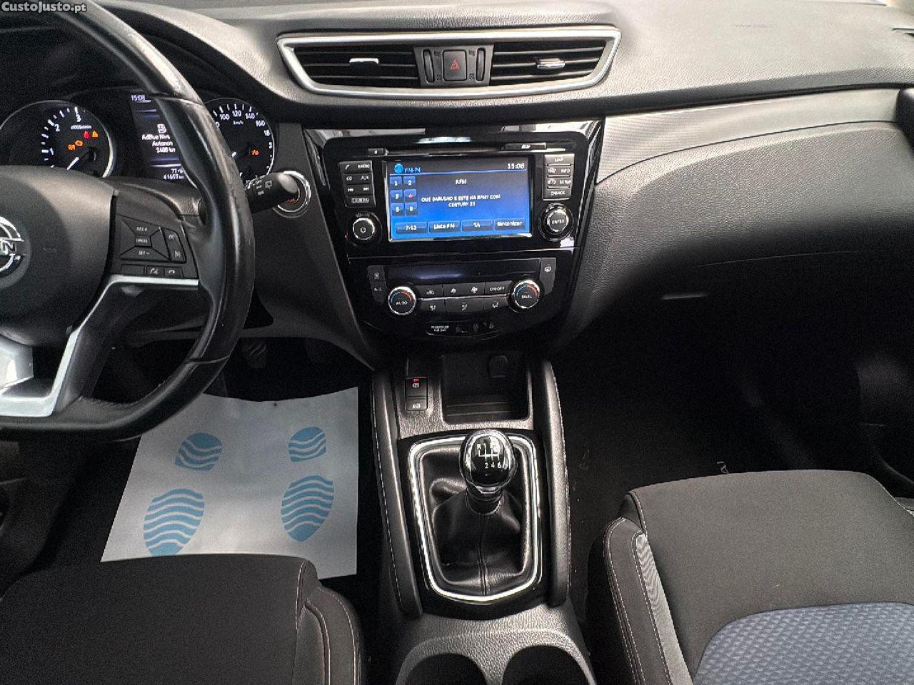 Nissan Qashqai 1.5 dCi N-Connecta — fotografia 5