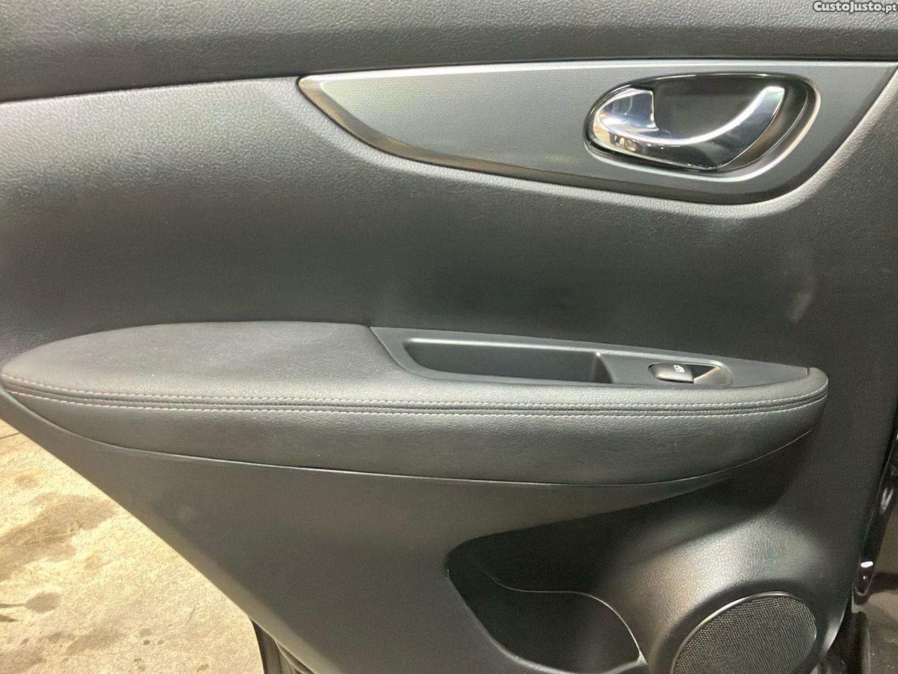 Nissan Qashqai 1.3 DIG-T N-Connecta — fotografia 6