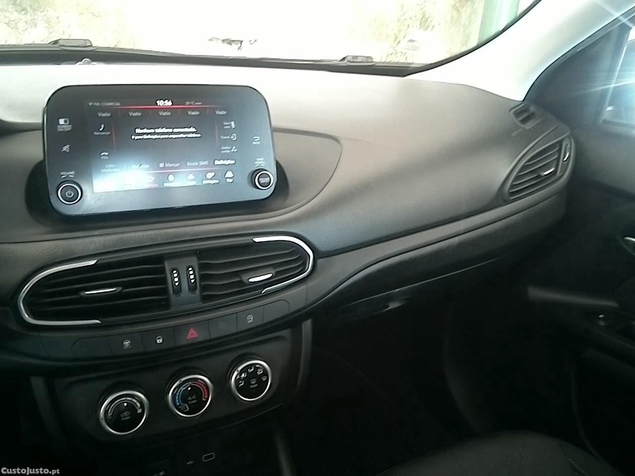 Fiat Tipo 1.3 M-Jet City Life — fotografia 16