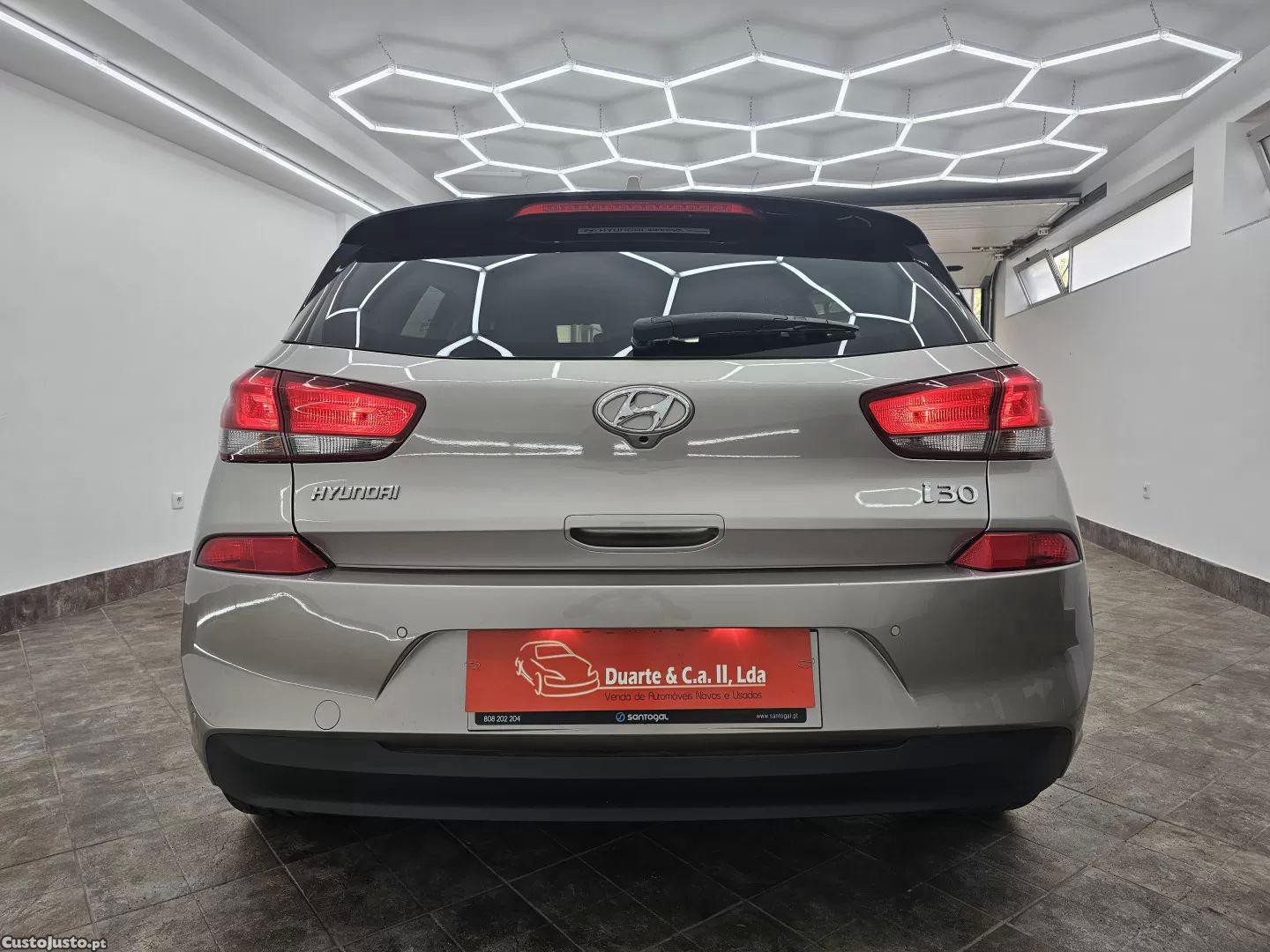 Hyundai i30 1.0 t-gdi style — fotografia 18