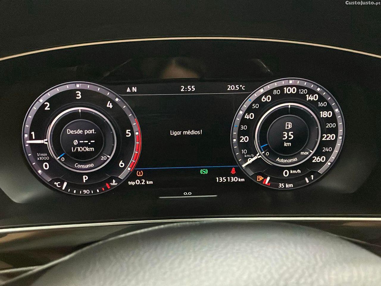 Volkswagen Tiguan 2.0 TDI Highline — fotografia 13
