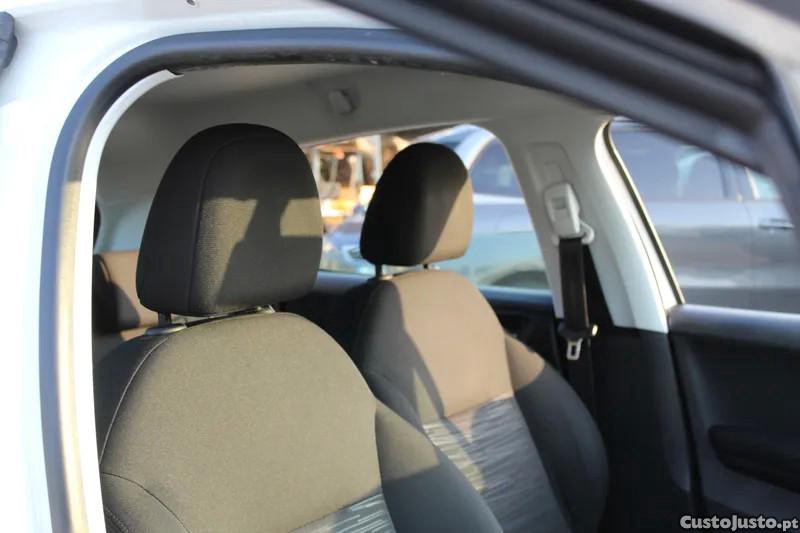 Peugeot 208 1.2 PureTech Access — fotografia 7