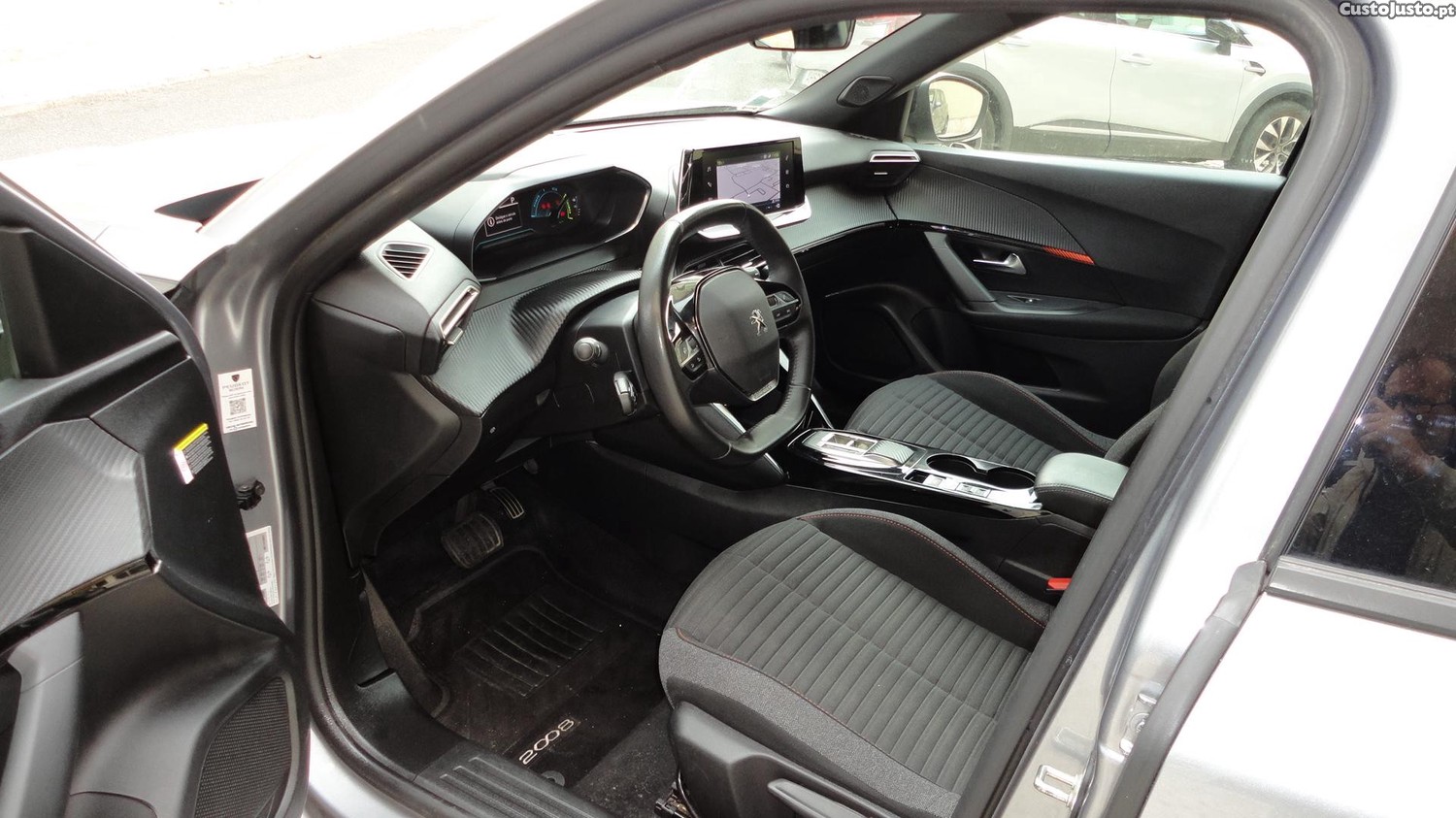 Peugeot e-2008 Ative pack — fotografia 3