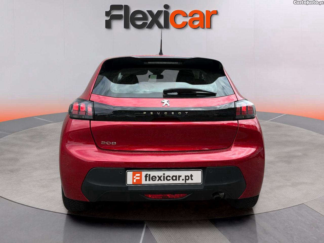 Peugeot 208 PureTech 100 EAT8 Active Pack — fotografia 14