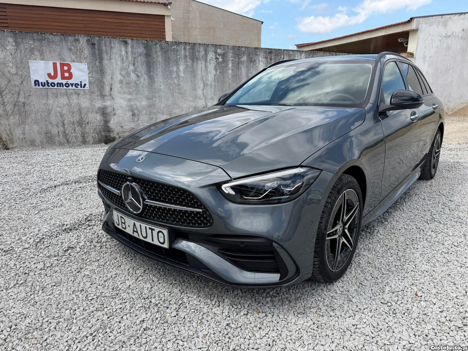 Mercedes-Benz C 300 e T 9G-TRONIC AMG Line — fotografia 16