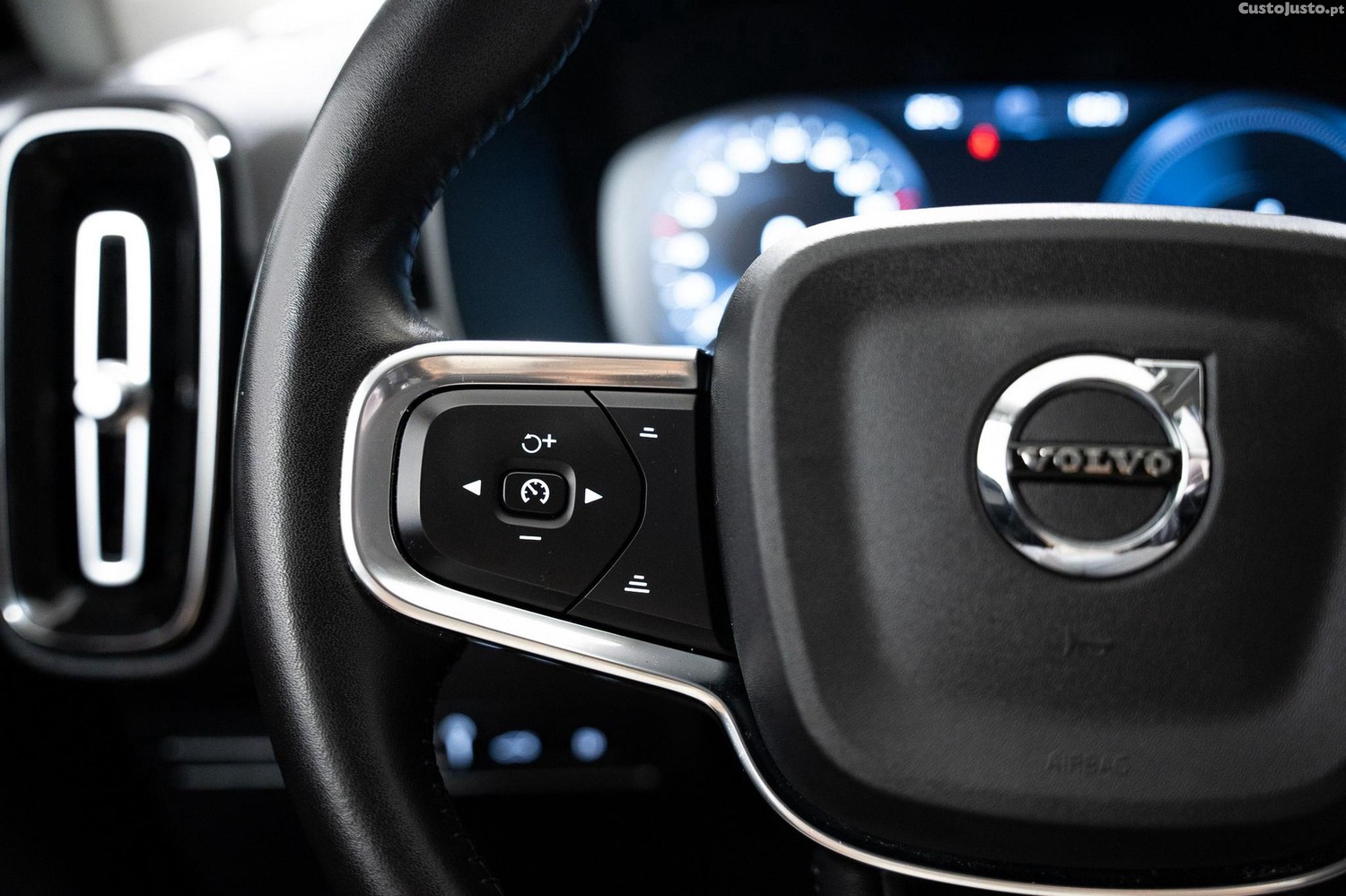 Volvo XC 40 1.5 T5 PHEV Inscription — fotografia 9