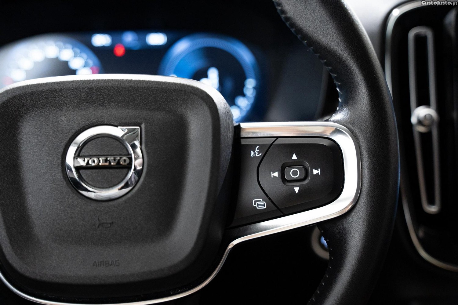 Volvo XC 40 1.5 T5 PHEV Inscription — fotografia 8