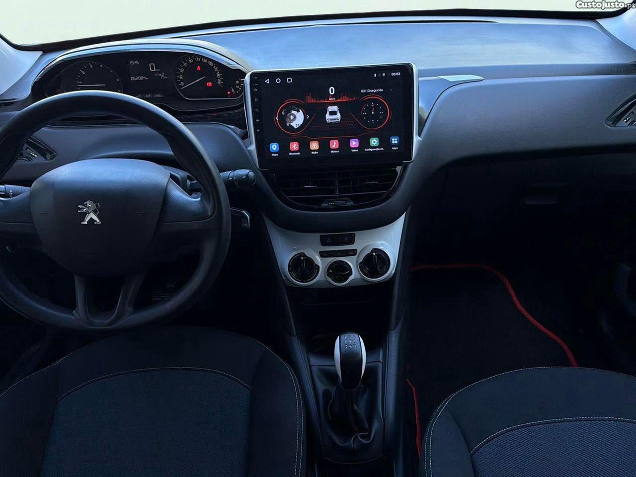 Peugeot 208 1.2 PureTech Style — fotografia 8