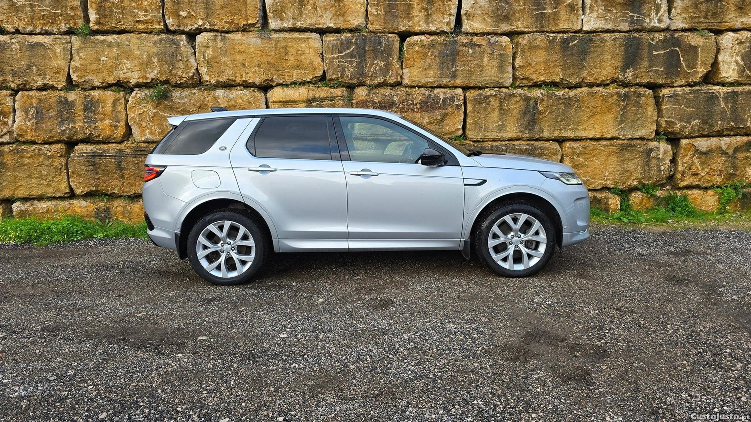 Land Rover Discovery Sport 1.5 I3 P300e AWD R-Dynamic HSE - 22 — photo 4