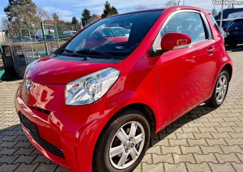 Toyota iQ 1.0 VVT-i — fotografia 10
