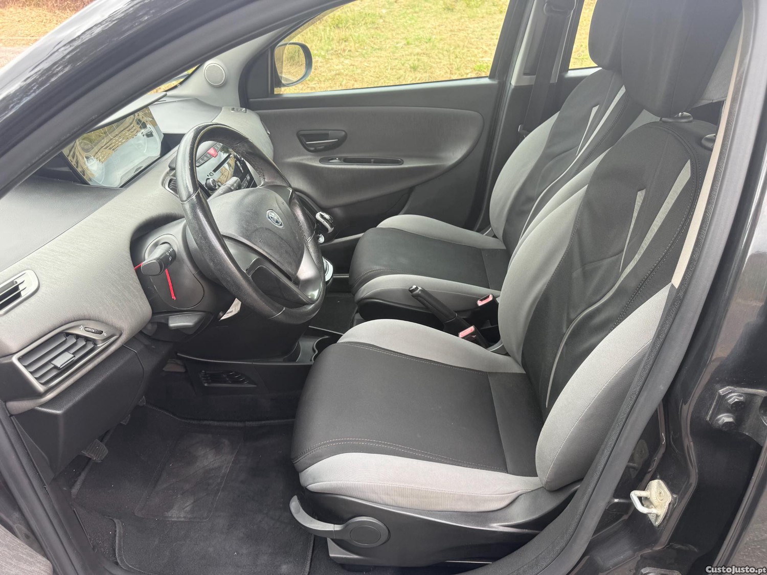 Lancia Ypsilon 1.2 S&S GolD — fotografia 6