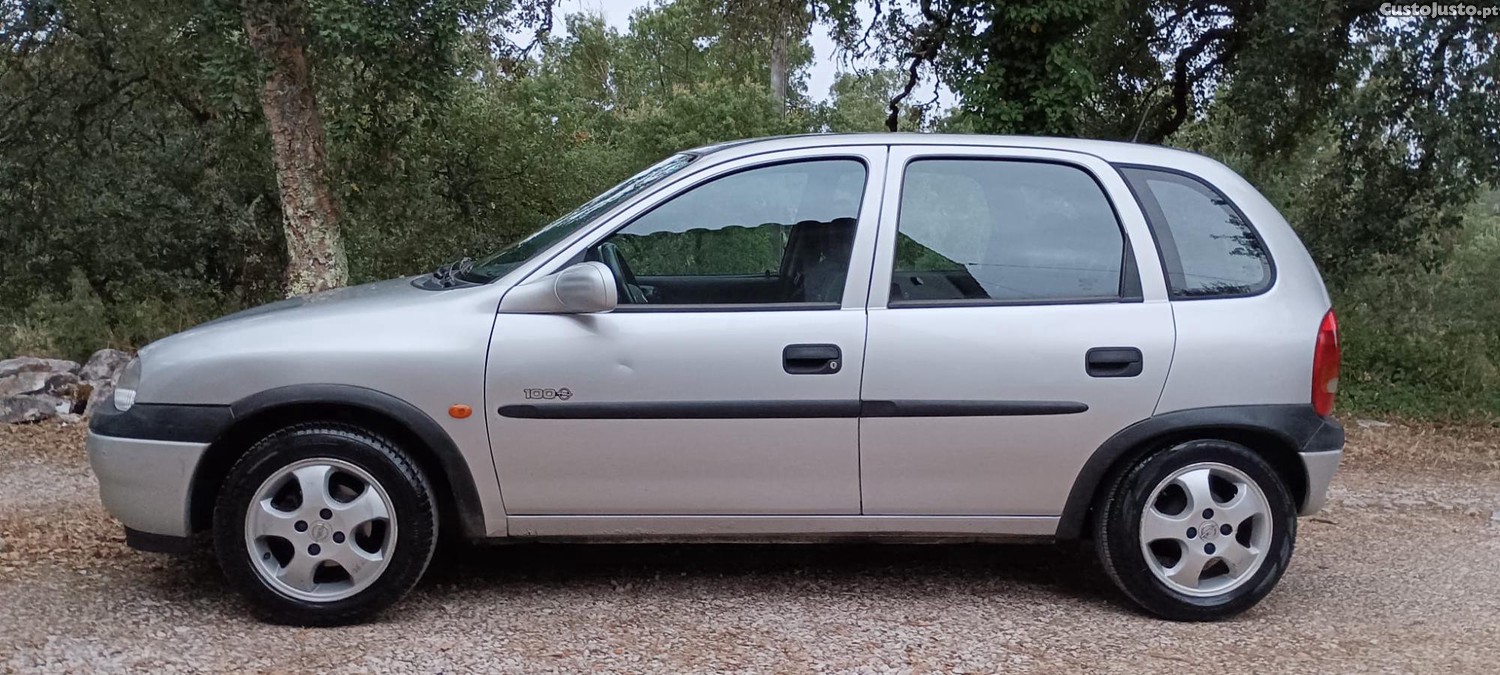 Opel Corsa 1.5TD Centenário — fotografia 11