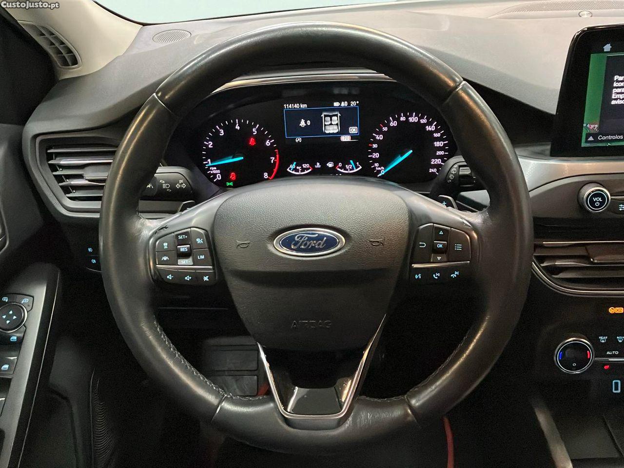 Ford Focus 1.0 EcoBoost Active X Aut. — fotografia 15