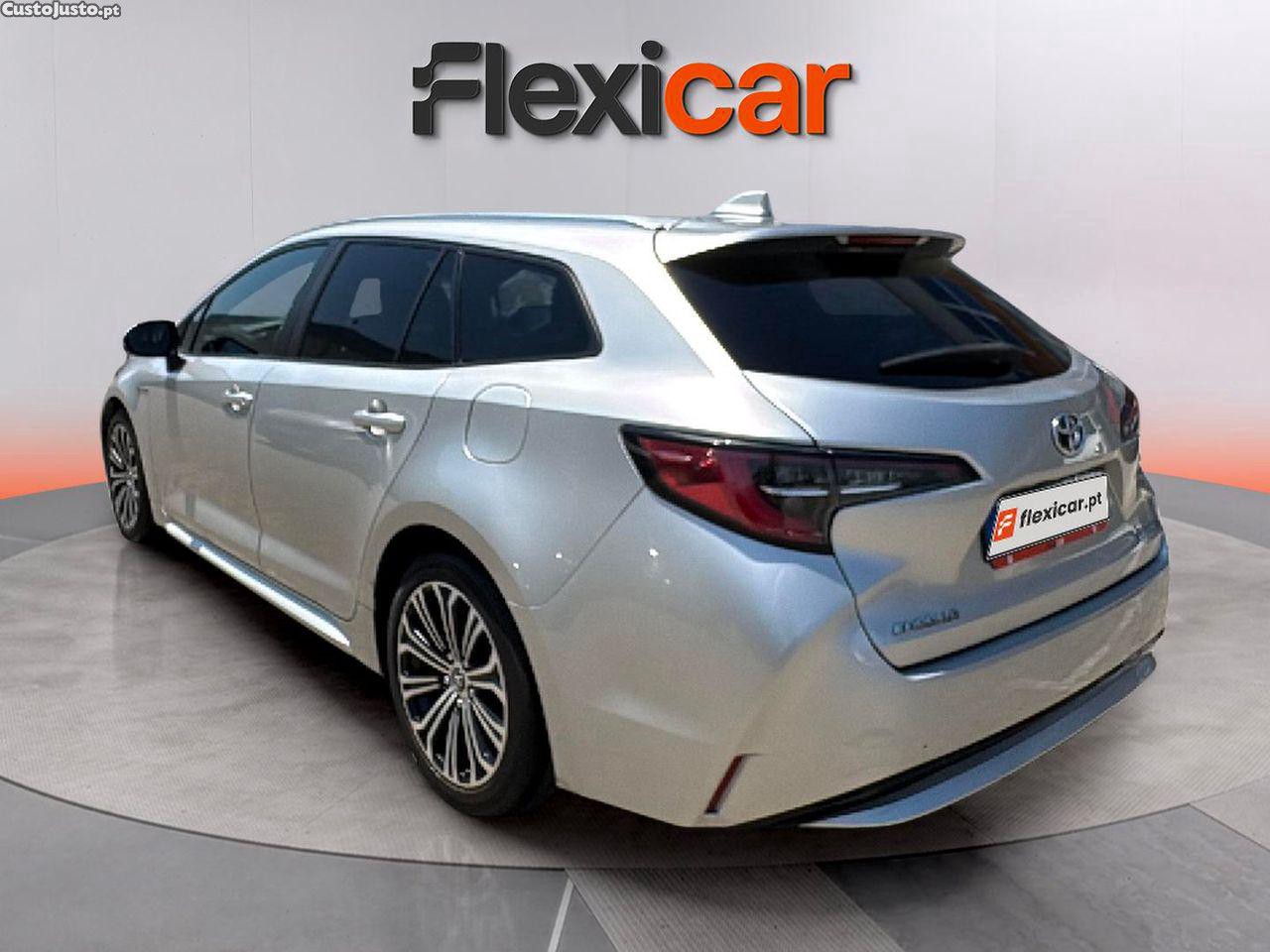 Toyota Corolla Touring Sports 1.8 Hybrid Comfort — fotografia 13