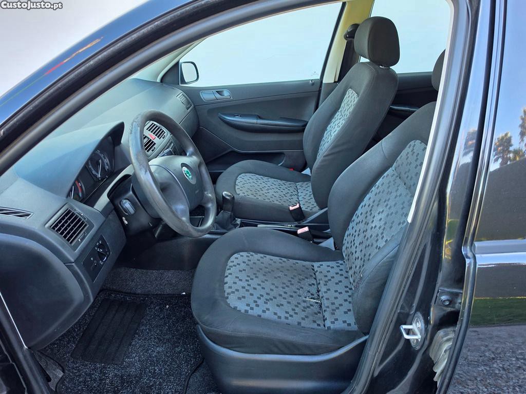 Skoda Fabia 1.2i 12v 100.000km 03/2006 — fotografia 6