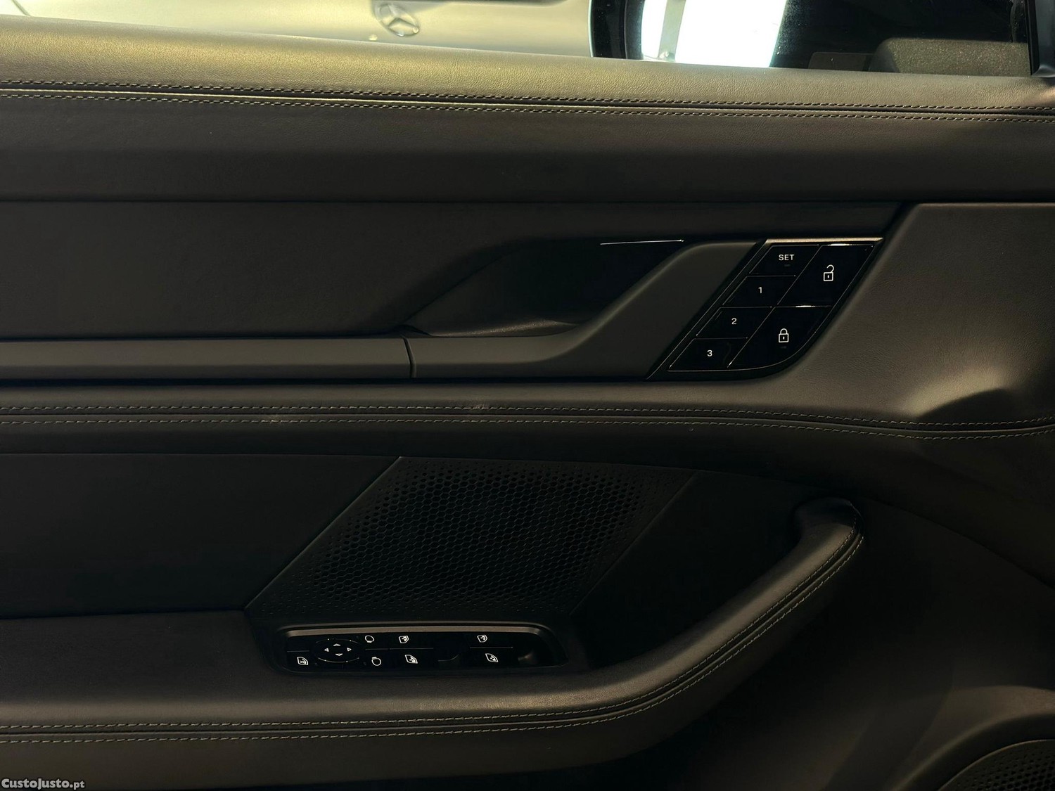 Porsche Taycan 4S — fotografia 18