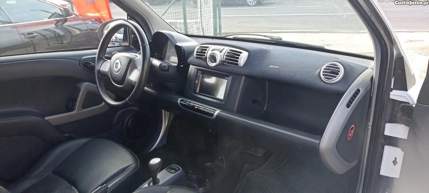Smart Fortwo 1.0 mhd Pure 61 — fotografia 9