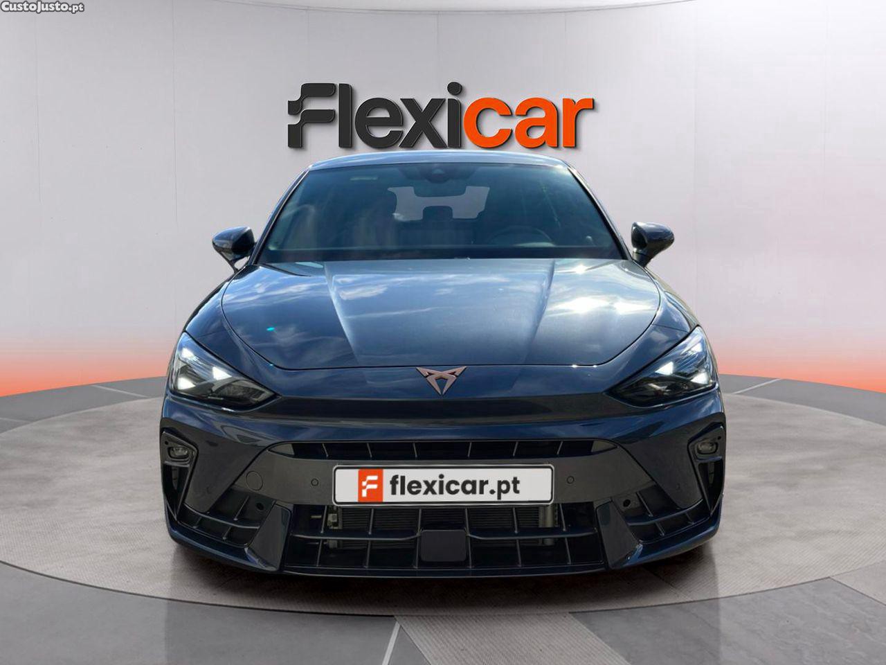 CUPRA Leon 1.5 eTSI MID DSG — fotografia 18