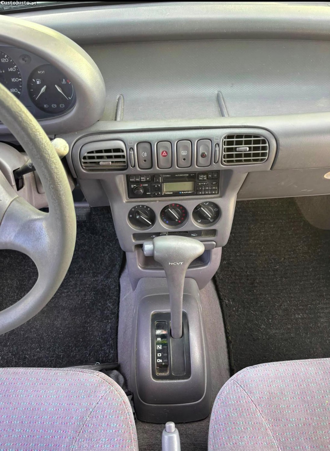 Nissan Micra 1.016v Automatico — fotografia 4