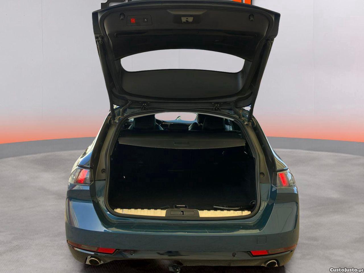 Peugeot 508 SW 1.6 PureTech Allure Pack EAT8 — fotografia 12